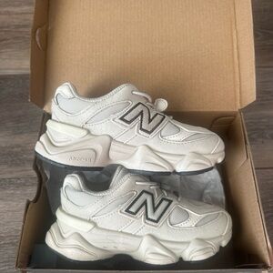 Toddler - New Balance 9060 - Grey beige - Size 9 - New